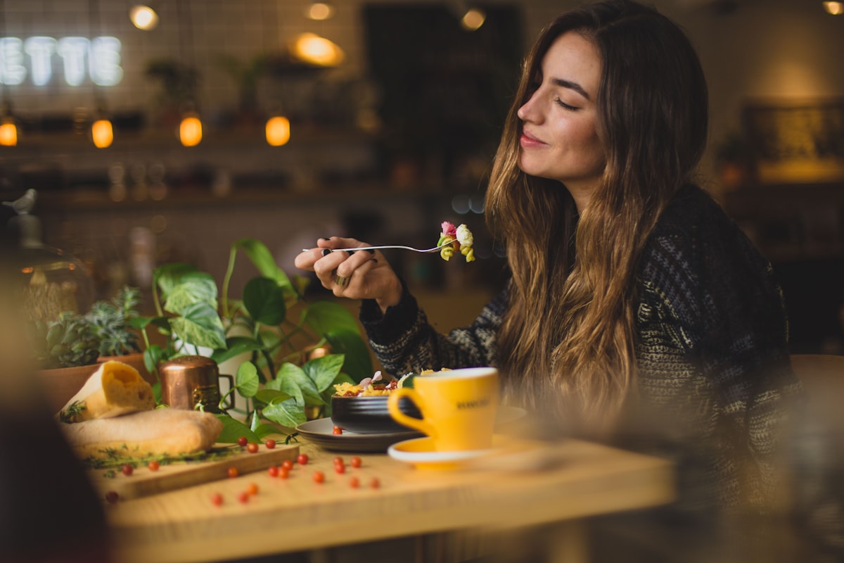 Sleep nutrition and energy restoration